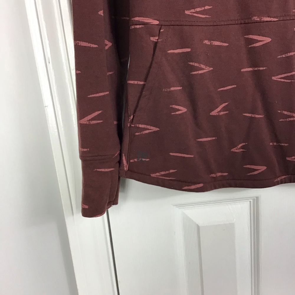 Title Nine Manresa Hoodie Womens Small Maroon French Terry Kangaroo Pocket - Picture 3 of 4